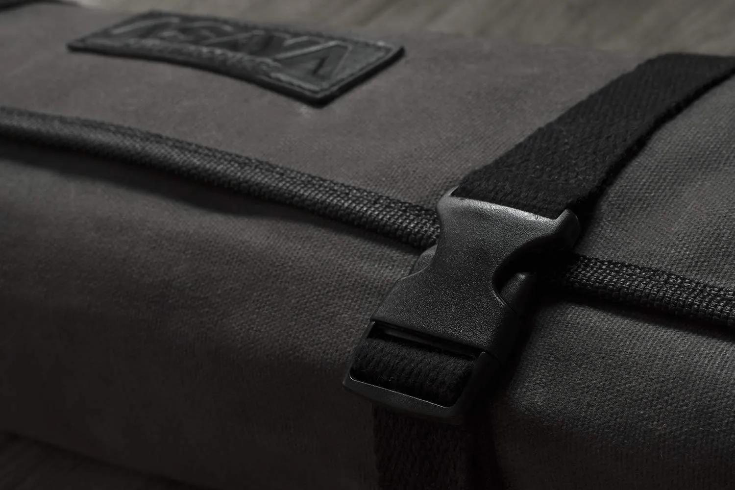 Asaya Canvas Chef Knife Roll Bag - 10 Knife Slots and a Large Zipper Pocket - Durable 10oz Canvas Knife Case with an Adjustable Shoulder Strap - Knives not Included