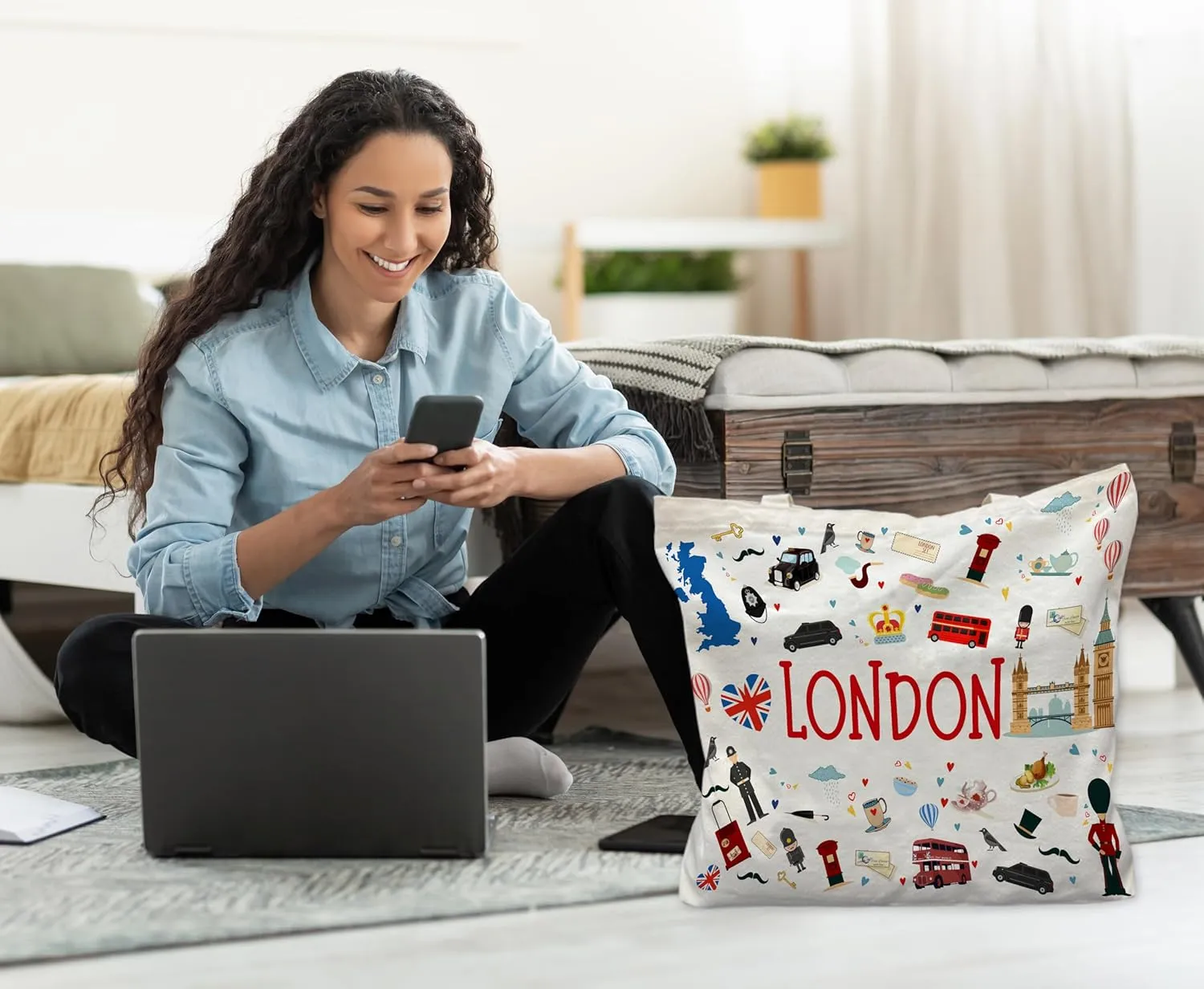 City Travel Souvenir Gifts, Souvenirs Lovers Essentials Trip Gifts For Women Friends, Honeymoon Birthday Anniversary Bag