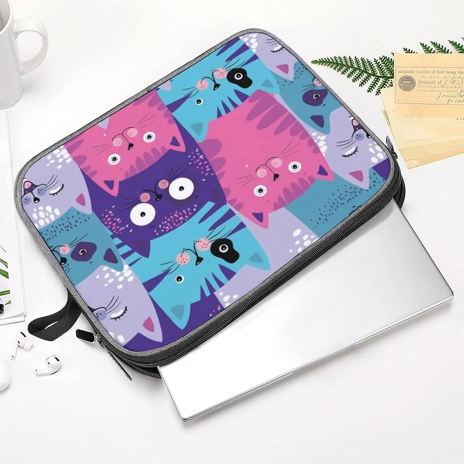 Cute Cats Head Large Capacity Portable Laptop Case Unisex