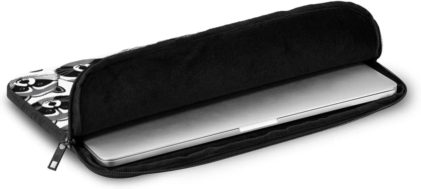 Cute Raccoon Pattern Shockproof Portable Laptop 17 inch Sleeve Bag for Men and Women - Ideal for Business Travel, School, and Daily Use