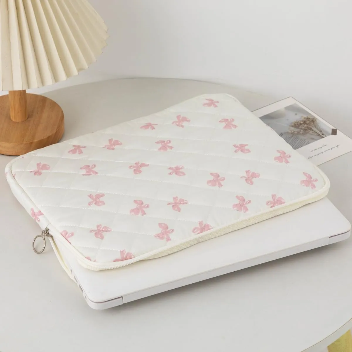 Cutecore Bow Puffy Quilted Laptop Sleeve Y2K Preppy Tablet Protective Case Girly Coquette Aesthetic Notebook Pouch (Pink,15 inch)