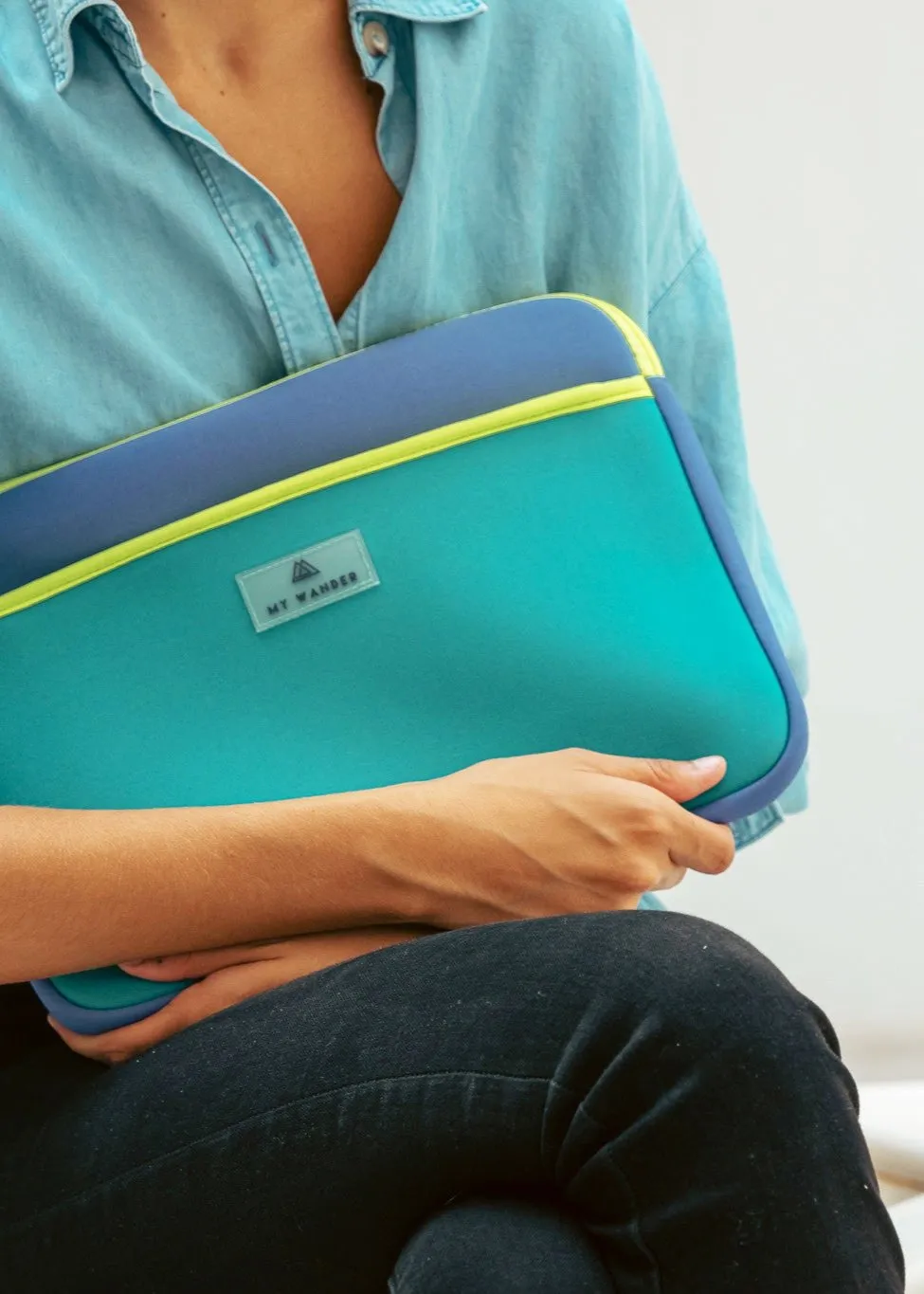 Fluorine Neoprene Duck Blue portable case