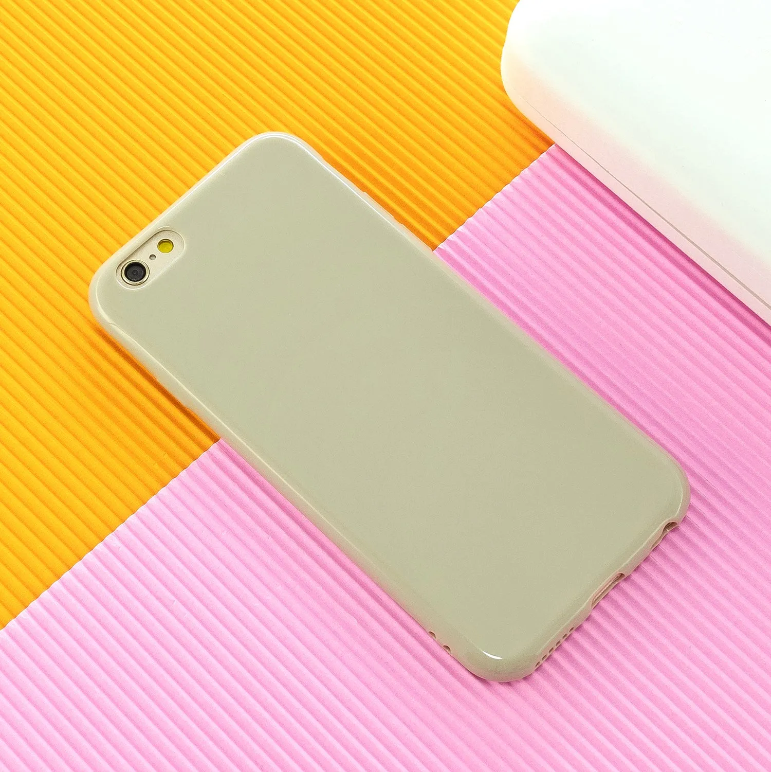 For iPhone 5/5S/SE/6/6S/6 Plus/6S Plus/7/8/7 Plus/8 Plus Cellphone Cover Soft TPU Bumper Protector Phone Shell Milk tea