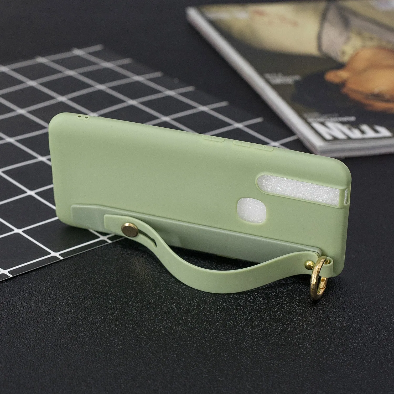 For VIVO V15 Simple Solid Color Chic Wrist Rope Bracket Matte TPU Anti-scratch Non-slip Protective Cover Back Case 10 beans green