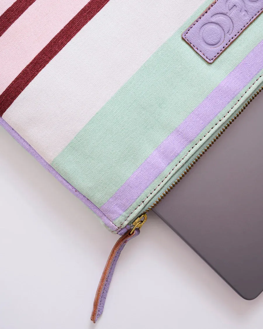 Island Delight Laptop Case One Size