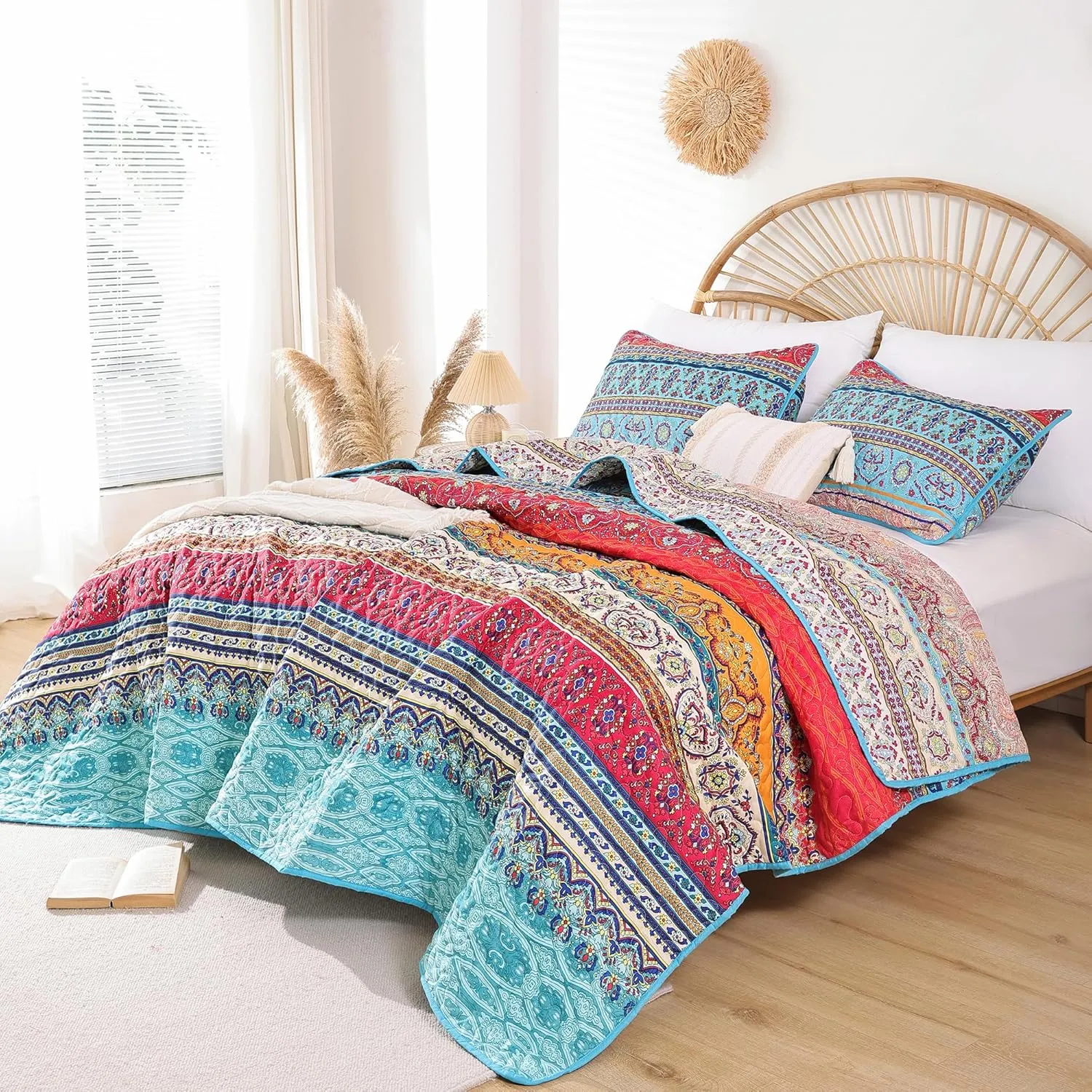 JANZAA Boho Bedding Quilt Set Queen Size – Lightweight Floral Bohemian Bedspread Coverlet, Soft Polyester Bedding Set for All Season, Machine Washable(Two Pillow Cases)