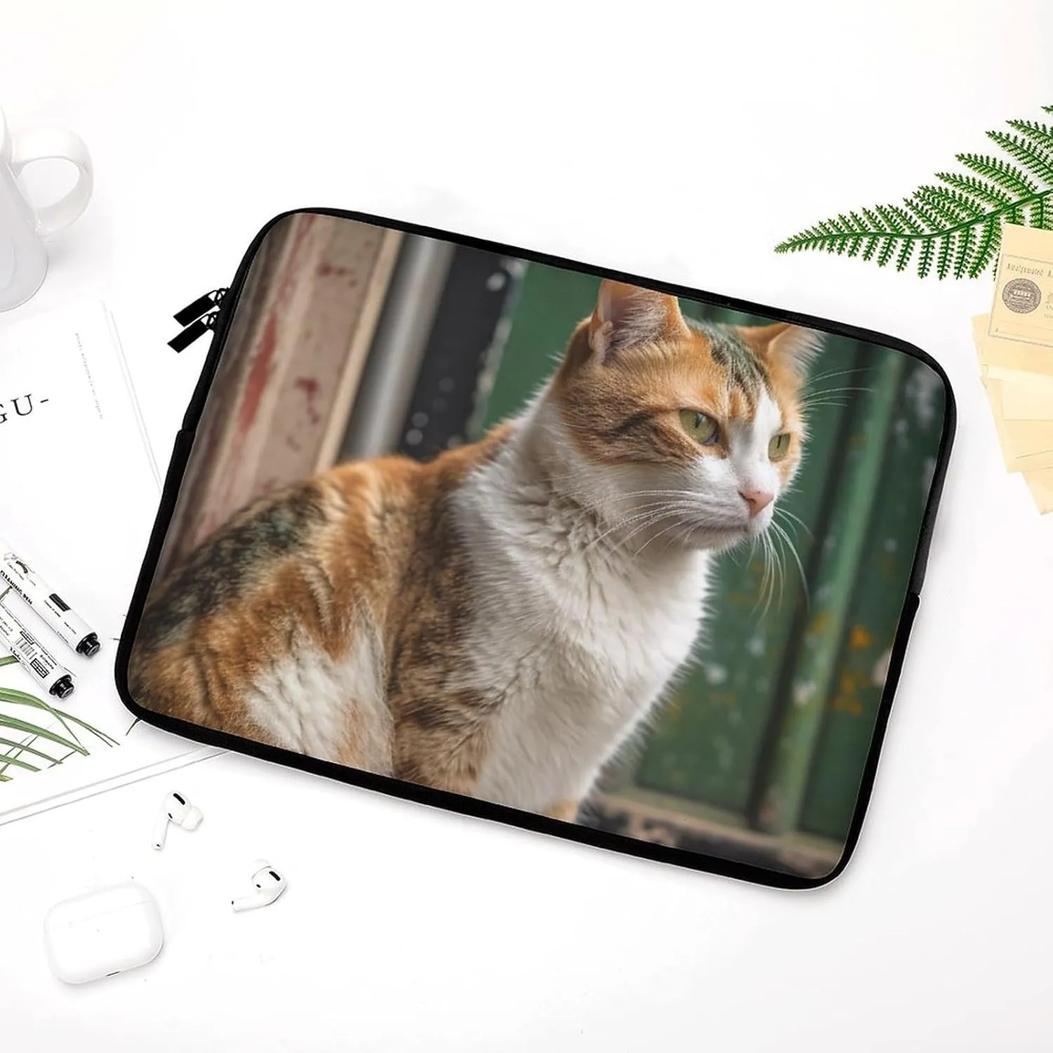 Laptop Sleeve Bag 13inch Slim Computer Carrying Bag Cat Sitting on The Ground Laptop Protective Case Briefcase Handbag