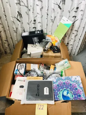 LOT 122-BOX LOT AS IS HOUSEWARES, ELECTRONICS, PHONE CASES, LAPTOP CASE ETC, 2 BOXES! GREAT FOR RE-SALE OR TO KEEP!