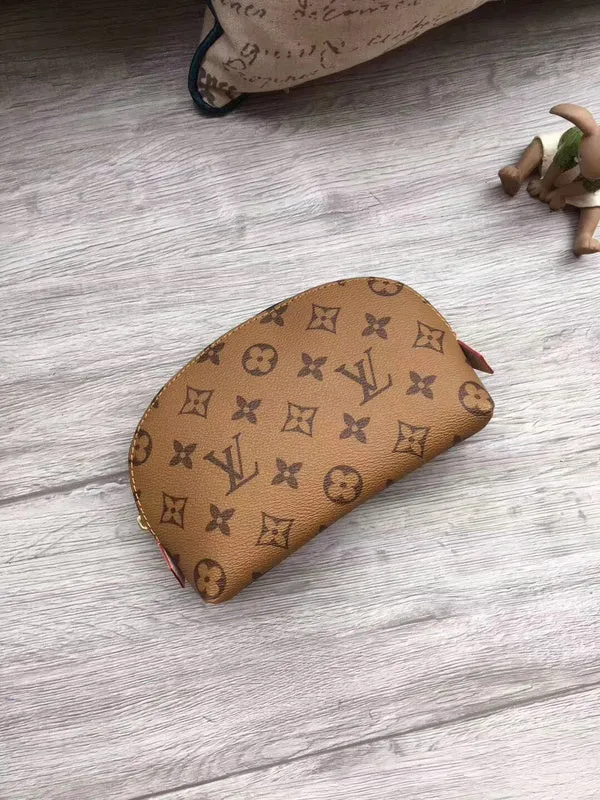 LOV2 Bags - Fashion Bags  1145