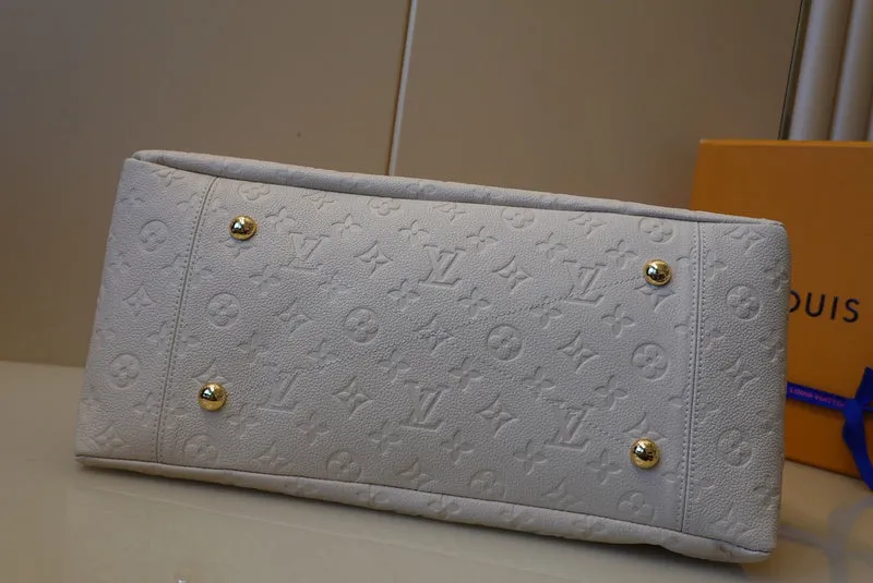 LOV2 Bags - Fashion Bags  1547