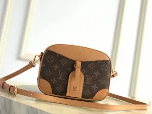 LOV2 Bags - Fashion Bags  2546