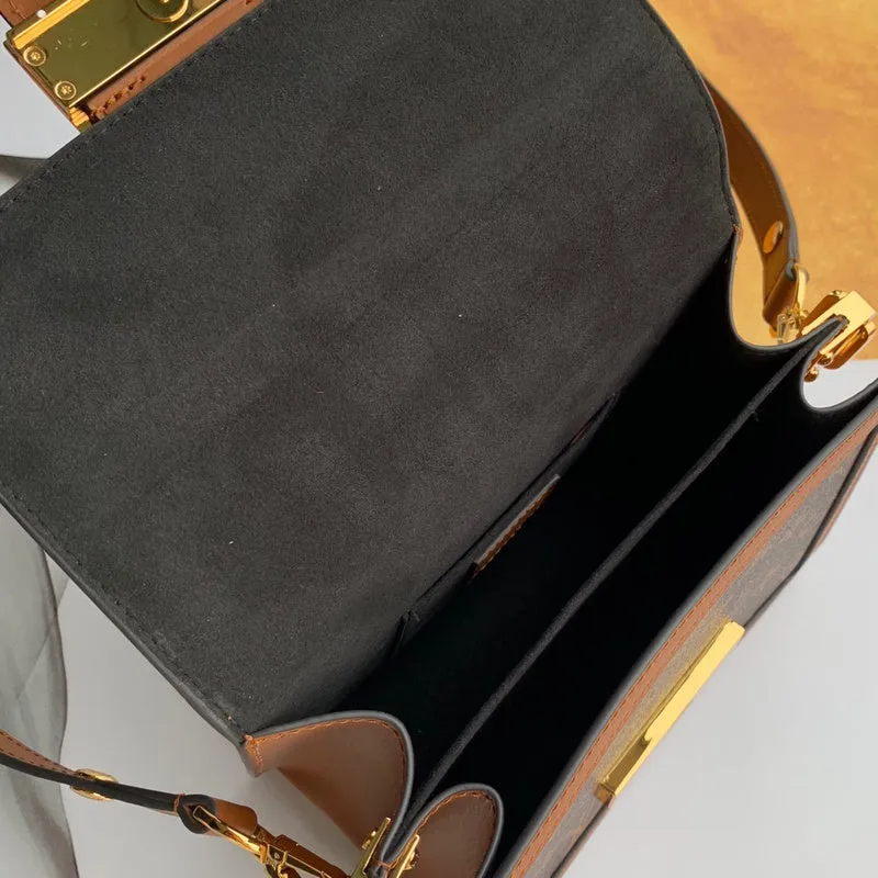 LOV2 Bags - Fashion Bags  2600