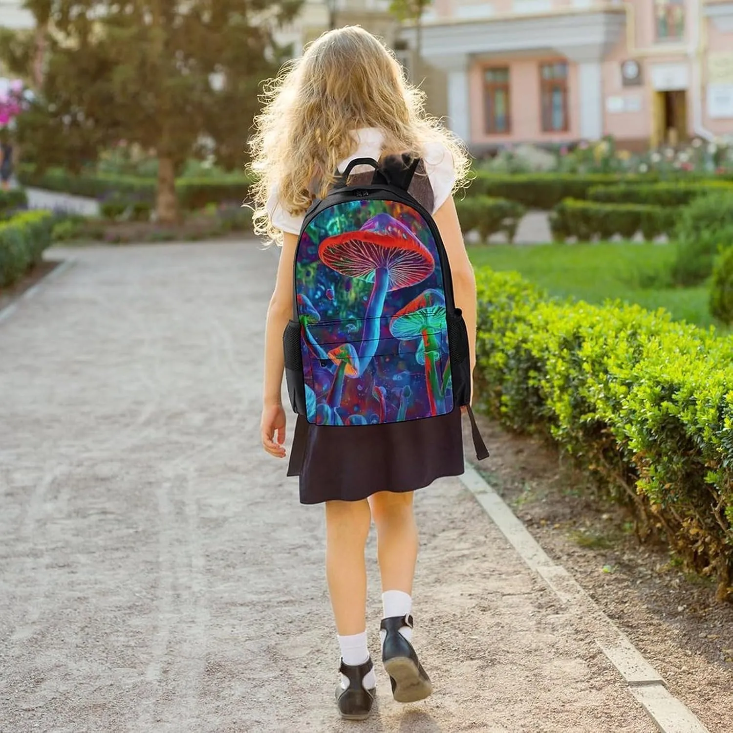 Men Women Lightweight Vibrant Glowing Mushrooms Psychedelic Art Daypack Bookbag Big Capacity Carry On Bag With Side Pockets for Camping Travel Bicycle