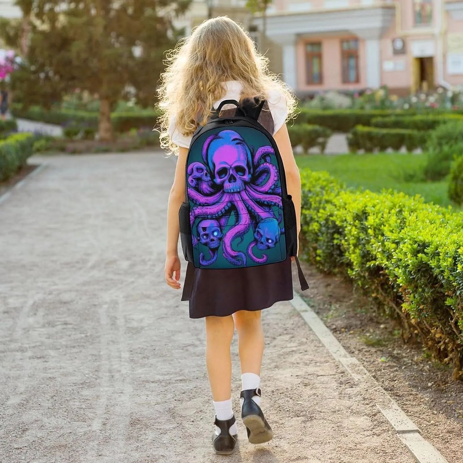 Men Women Polyester Octopus Skull Art Daypack Backpack Large Capacity Carry On Bag With Smooth Zippers for Hiking Picnic Walking Cycling