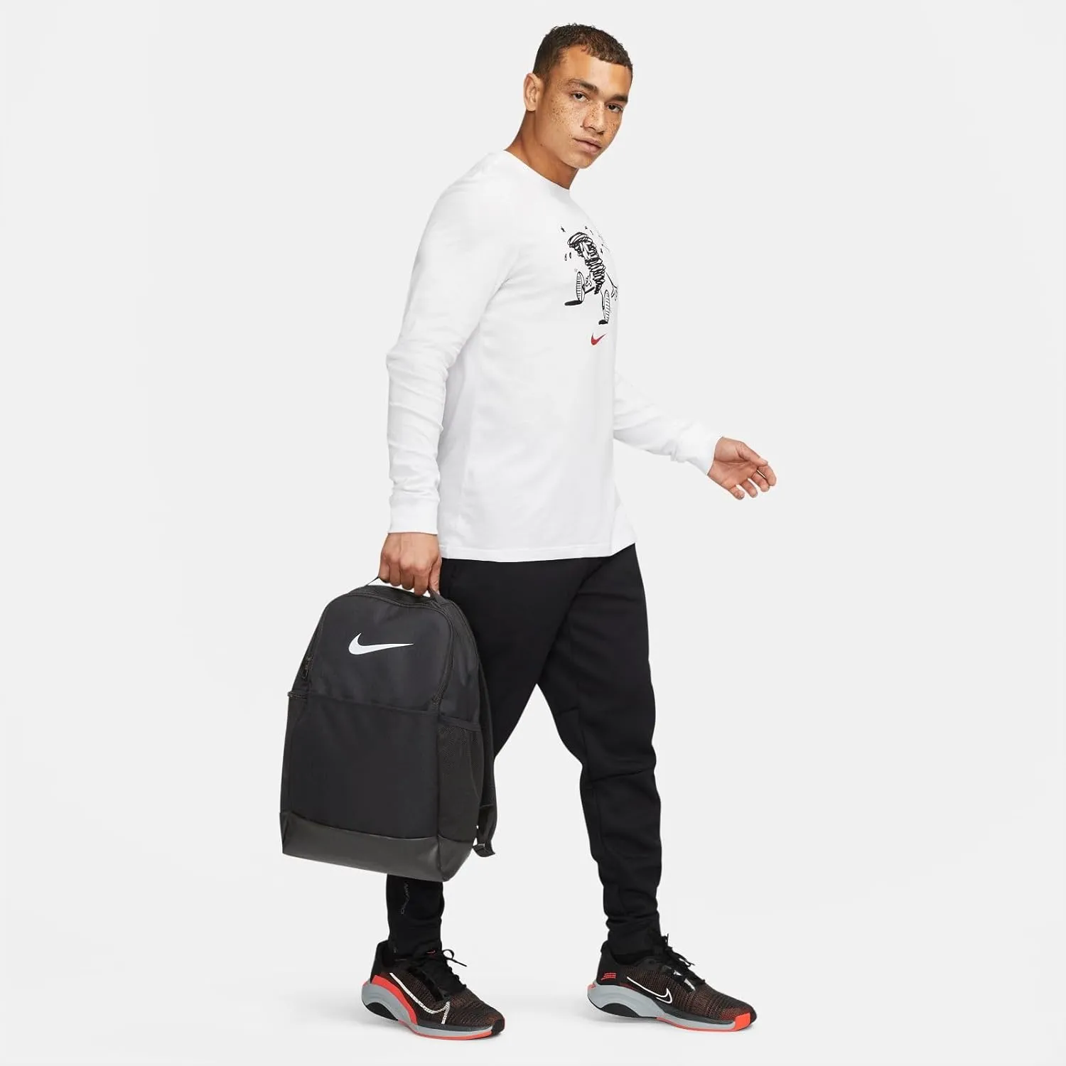 Nike Brasilia 9.5 Training Backpack, Black/Black/White, Medium