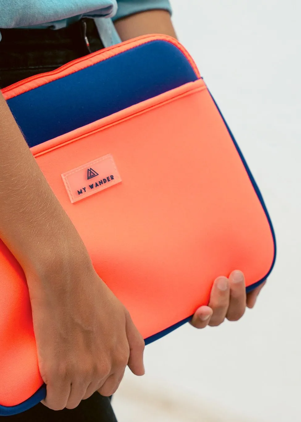 Portable case Fluorine Neoprene Coral Night