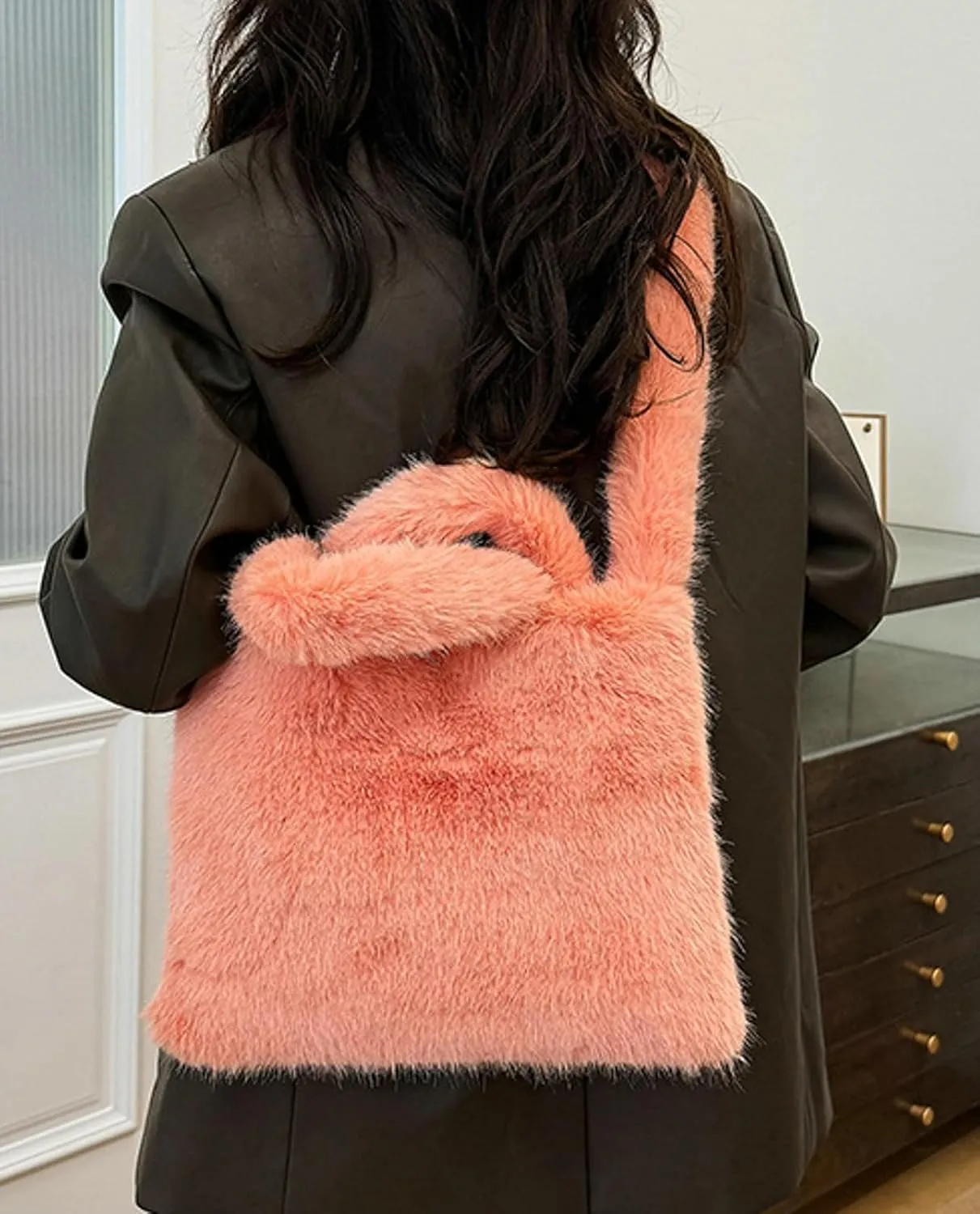 Premium Plush Teddy Tote Bag Women 2024 Fall Winter Large Capacity Lamb Wool Shoulder Handbag Cozy Fuzzy Tote Bag