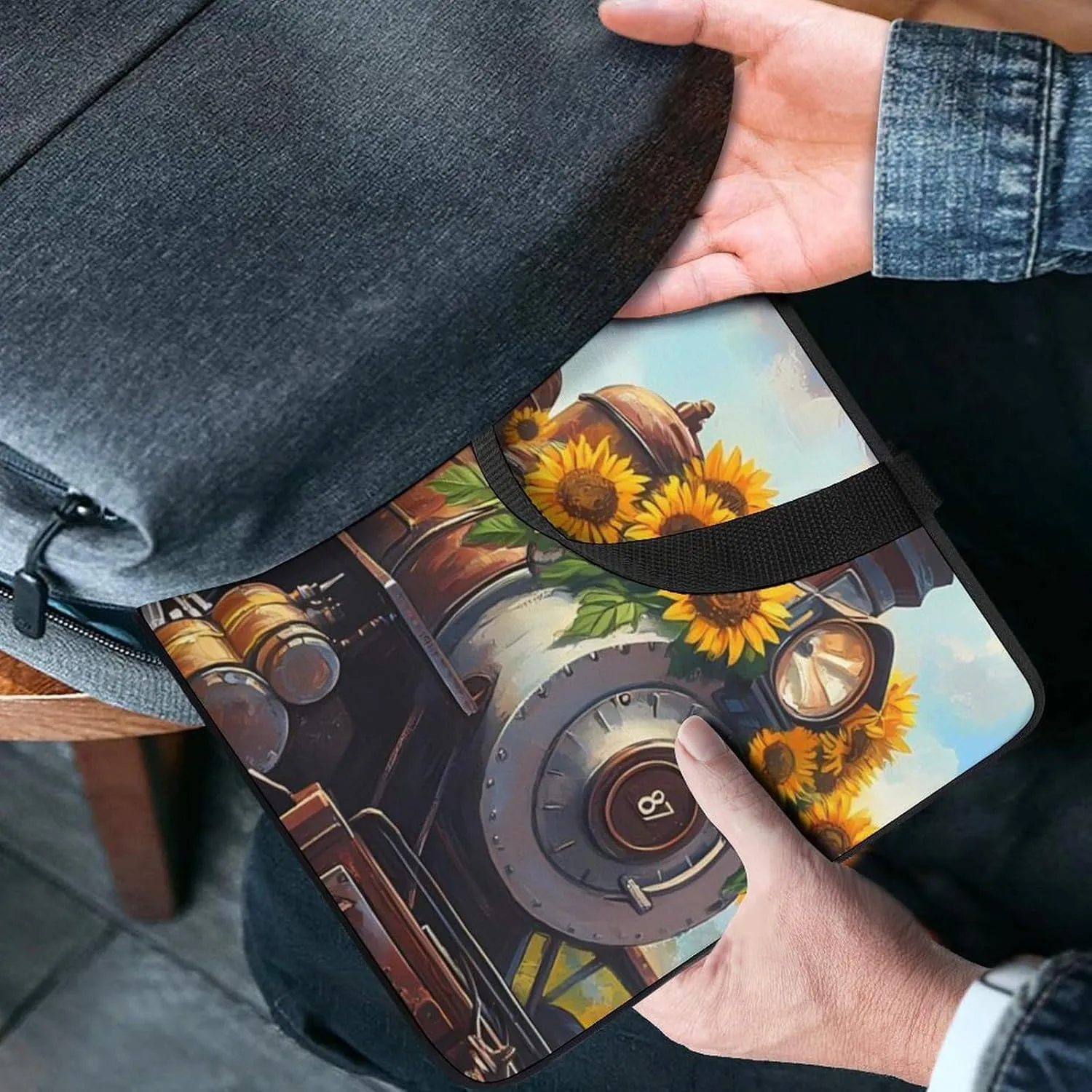 Steam Train with Sunflowers Laptop Sleeve Bag Computer Carrying Case Laptops Protective Cover for Travel Business
