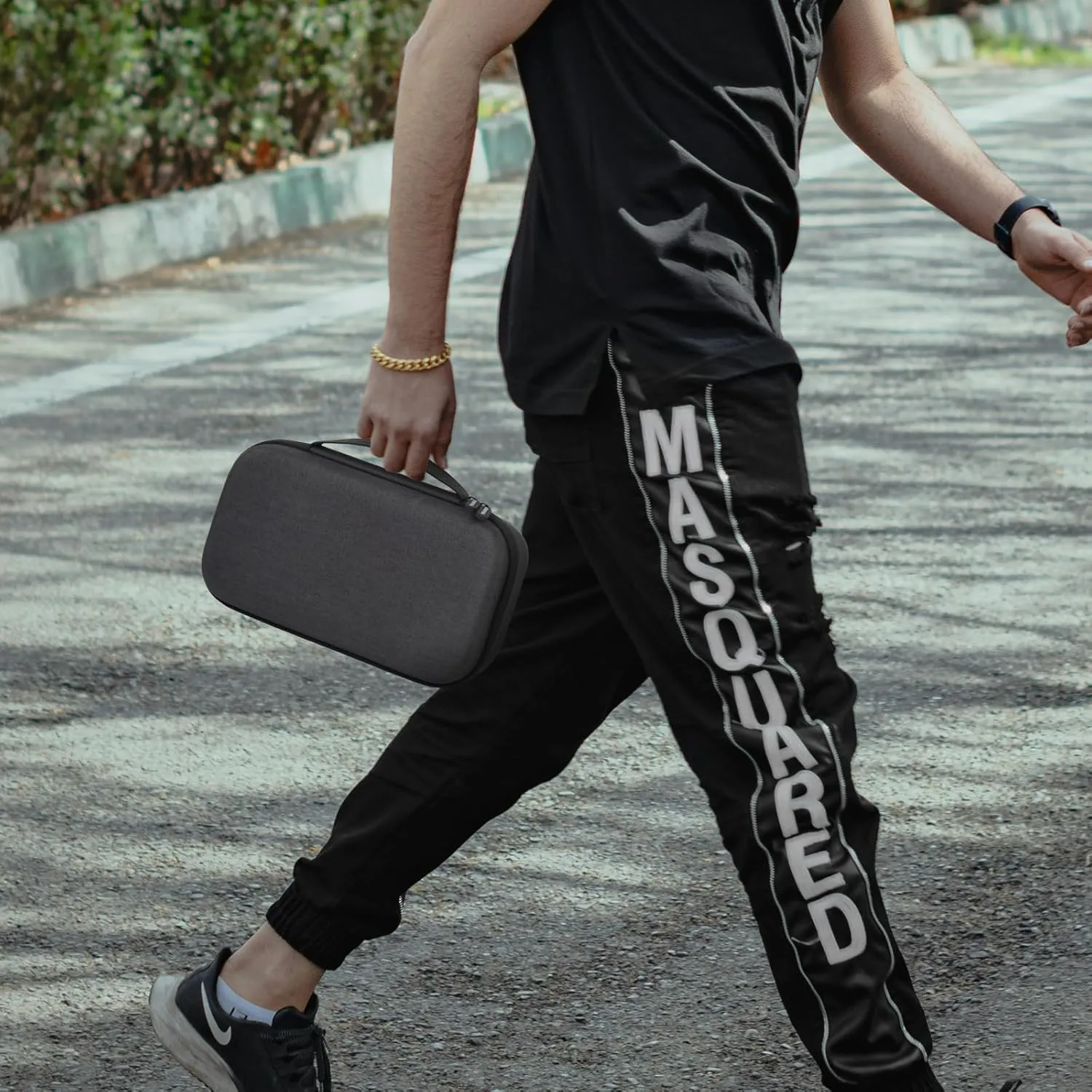 Travel Sunglasses Organizer Cases for Quay Polarized Sunglasses Men Women, Trendy Sunglasse Storage Holder (Bag Only)