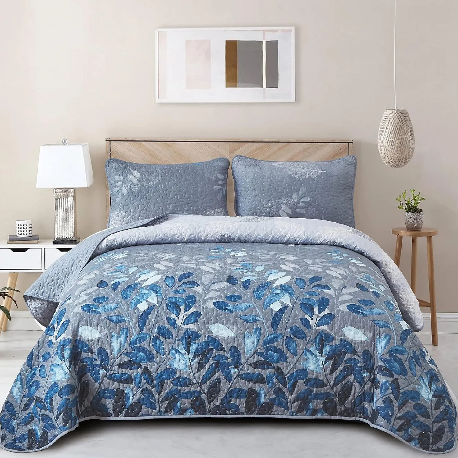 WONGS BEDDING Blue Quilt Set King Size,3 Pieces Navy Blue Floral Bedspread Coverlet Set with 2 Pillowcases,Soft Microfiber Lightweight Floral Bedding Set 104"×90"